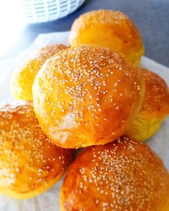 Burger Brötchen mit Kurkuma