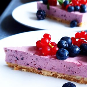 Laktosefreie Beerentorte