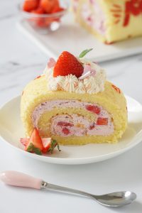 Erdbeer-Quark Biskuitrolle zum Muttertag