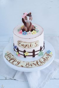 Pferdetorte backbienchen