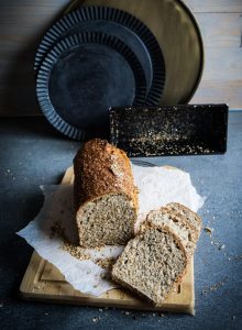 Dinkel Chia Brot